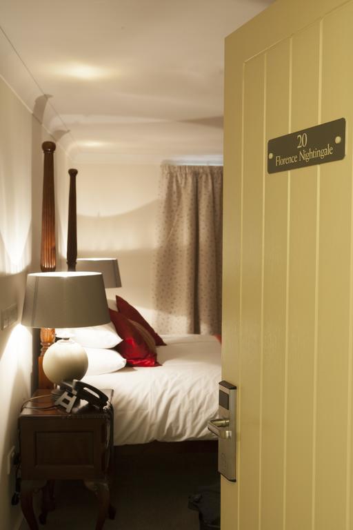The Bishops Table Hotel Farnham  Kültér fotó